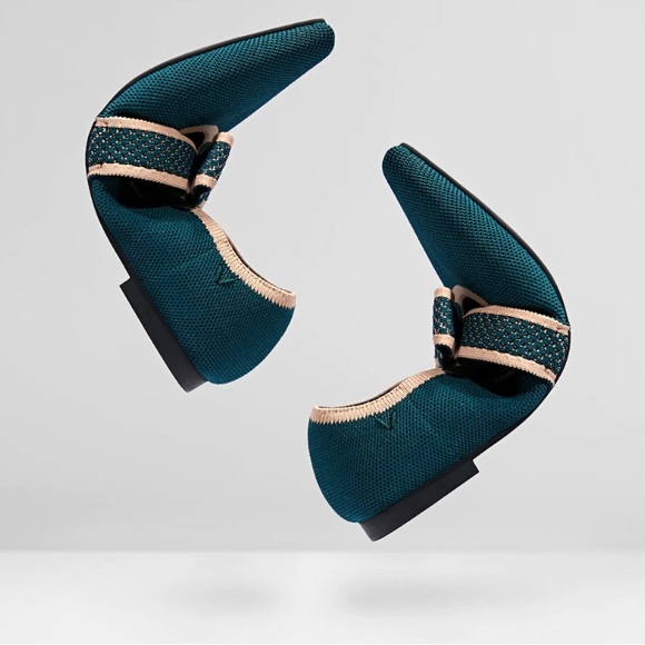 VIVAIA pointed toe Mary Jane flats size 7 peacock NWOT — sold out everywhere - Picture 8 of 16